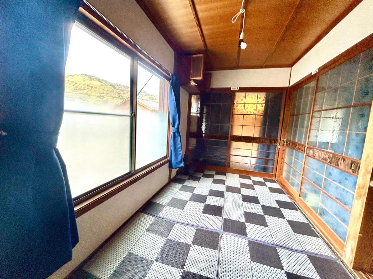 四国旅行のhub拠点 古民家ゲストハウス Heso Camp Mijoši Exteriér fotografie